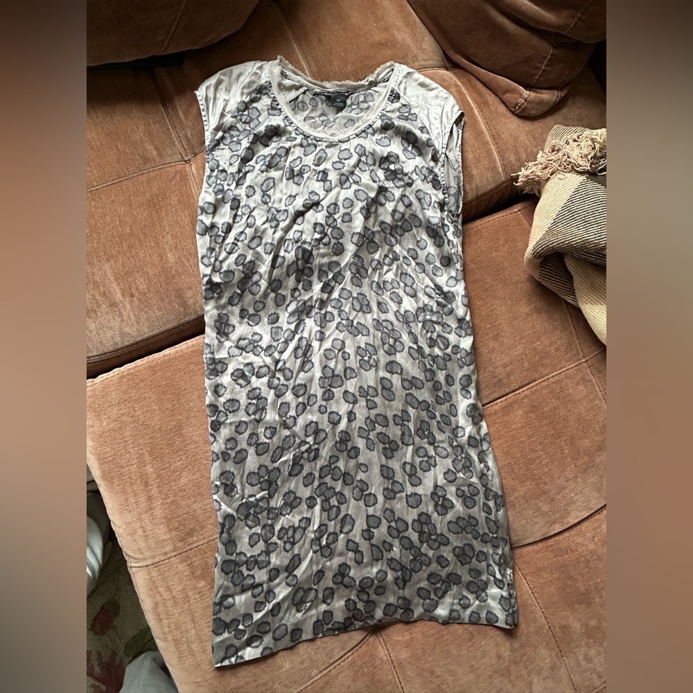 Club Monaco 100% silk silver Gray Leopard Print dress